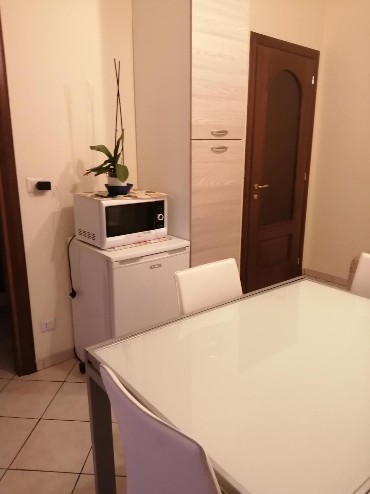 La Casa Di Fiore Lägenhet Asti Exteriör bild